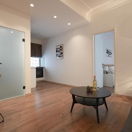 Syntagma Square, 50Sqm Nikis Luxurious Apartment Athens Ngoại thất bức ảnh